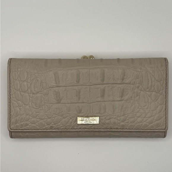 Kate Spade Croc Embossed Elegant Taupe Women's Wallet kisslock GUC - Picture 1 of 12